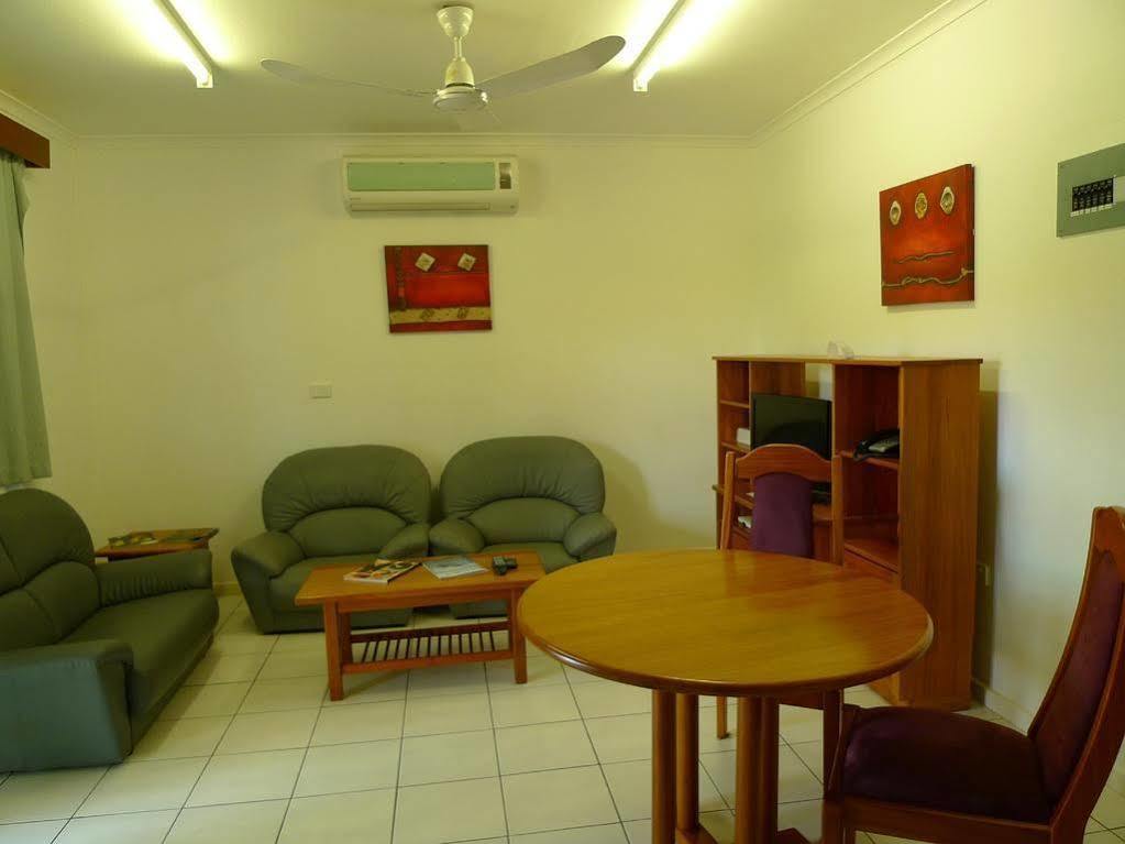 Madang Star International Hotel Bagian luar foto